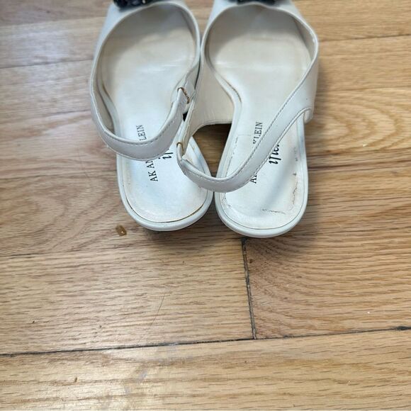 Anne Klein size 6 sandals - Picture 5 of 12